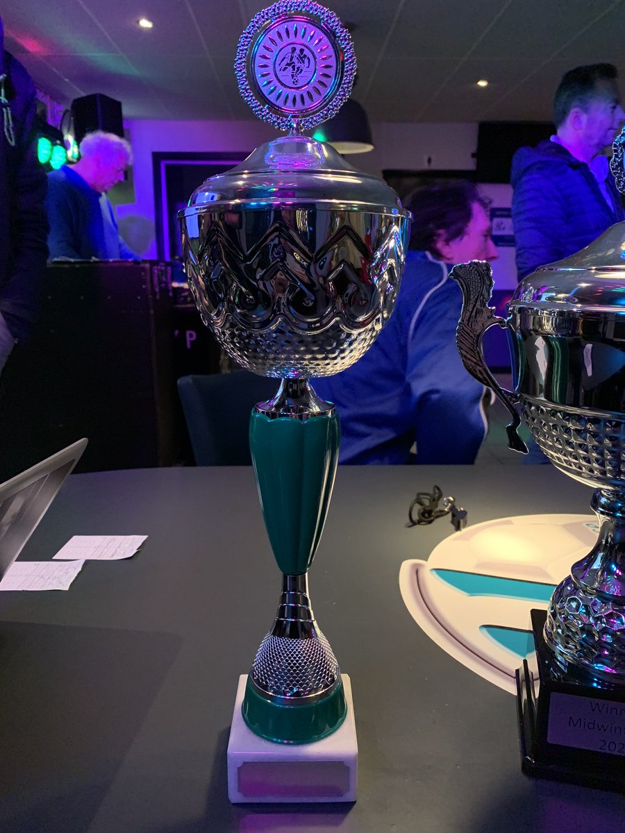 hvb8heerenveen's tweet photo. Hier wordt heel #hard voor #gestreden door iedereen #MidWinterCup @vvHvB @hvb5heerenveen https://t.co/2V4HXb08BW