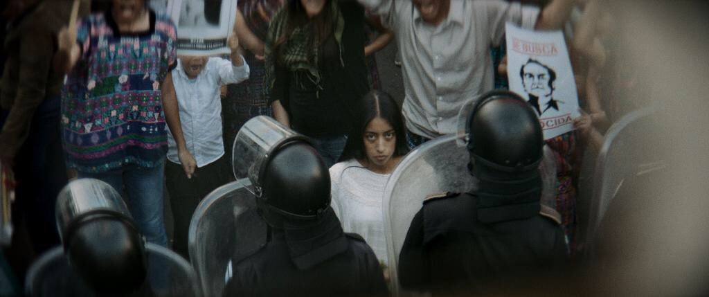 philippe_rouyer's tweet photo. #LaLlorona est un film étonnant, qui cultive le malaise en s’installant dans la famille bourgeoise d’un général associé au massacre des indiens mayas, avant de basculer progressivement dans le fantastique pour réactualiser une vieille légende latino-américaine. Un coup de ❤️ https://t.co/3GxO6HyhZj