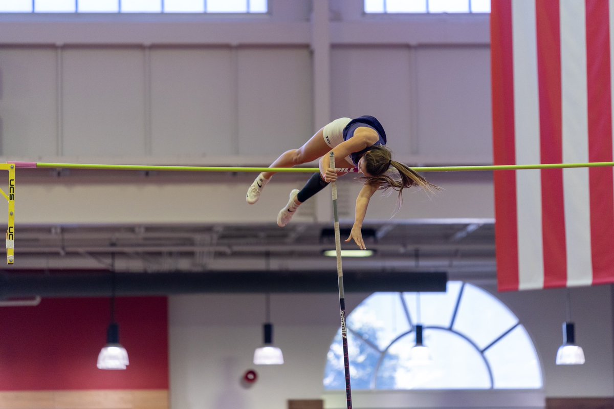 TCUTrackField's tweet photo. 🚨 SCHOOL RECORD 🚨 

Tysen Townsend breaks fellow teammate Kendahl Shue’s pole vault record by clearing 12-11 3/4! 

#GoFrogs 🐸 https://t.co/LBAr2lDqSr
