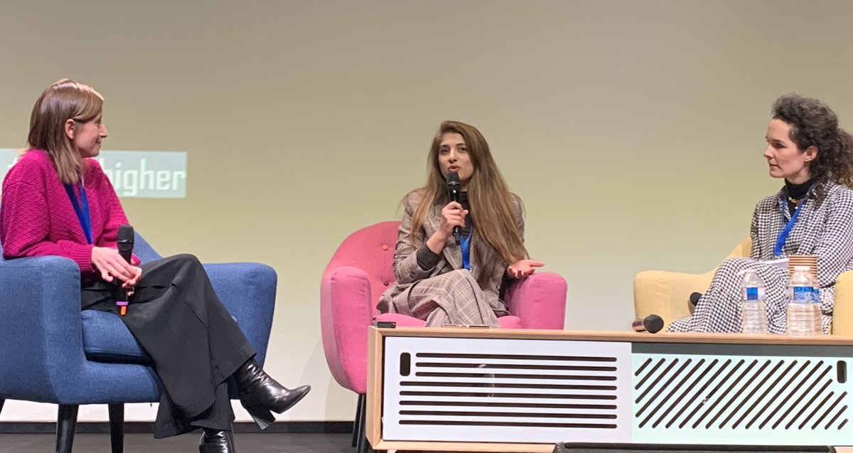 BougeTaBoite's tweet photo. . @AreREHMAN : “J’ai commencé à monter ma boîte alors que je n’avais aucune idée de ce que je faisais et j’avais peur que l’on me pique mon idée” table ronde de #thinkbigher 
@fretbay @MyBoxMan 
Merci à @Madamefigaro @NUXE @FondsOuiCare @WE_BNPP https://t.co/8hjwgji9Jb