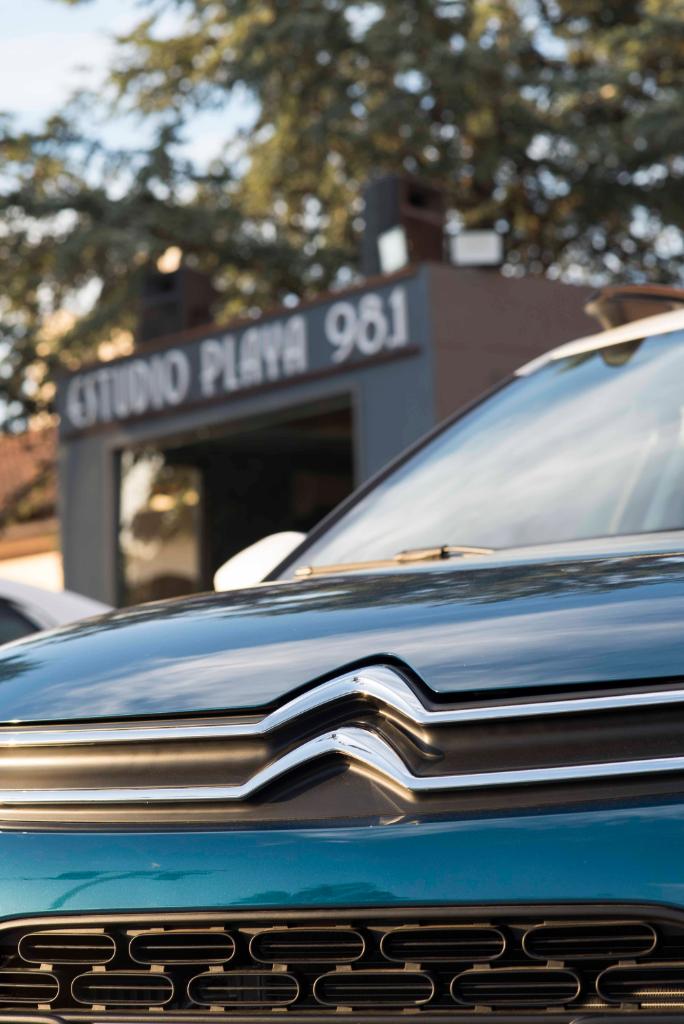 citroenarg's tweet photo. ¡Te esperamos en la #MaisonCitroën de Pinamar! Podés conocer todos nuestros productos y realizar un Test Drive.
Del 2 de enero al 19 de febrero en Bunge y Libertador. ¡Te esperamos! https://t.co/DRj7mLaKuk