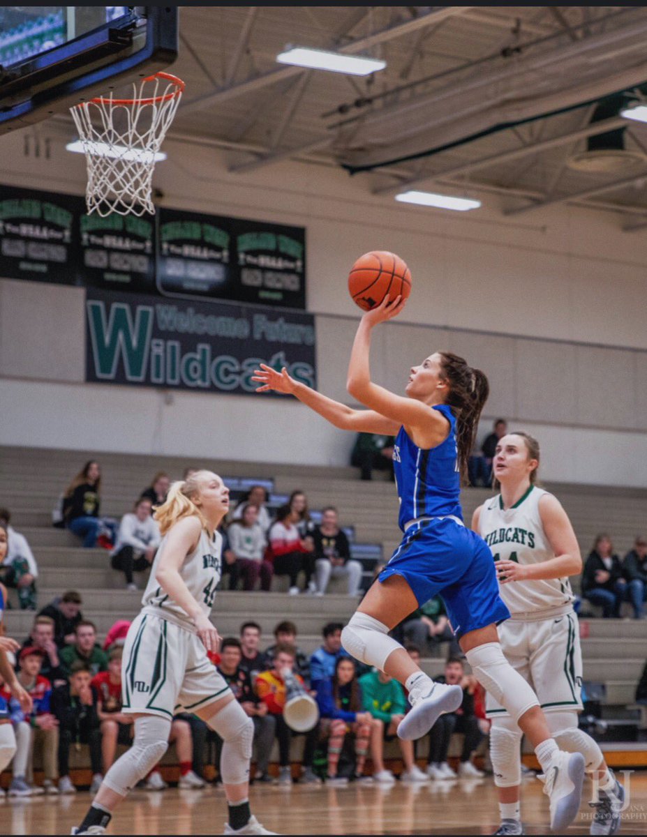 ElleDanley's tweet photo. I am extremely excited to announce my commitment to Hastings College to continue my academic and athletic career! A big thank you to my parents, coaches, and teammates who've helped and supported me throughout the years! Can't wait to be a Bronco!🏀@HCBroncoWBB @MNmustangGBB https://t.co/0JjBTYKzyA