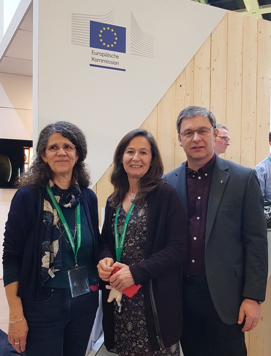 Nice opportunity of personal communication with <a href="/EU_Agri/">* relocated *</a> to forward our gratitude that #RYE_SUS has received funding from the #EuropeanUnion's <a href="/EU_H2020/">Horizon 2020</a> programme to remain 🇪🇺 food safe, nutritious, of high quality and produced with minimum impact on nature. #EUGreenDeal