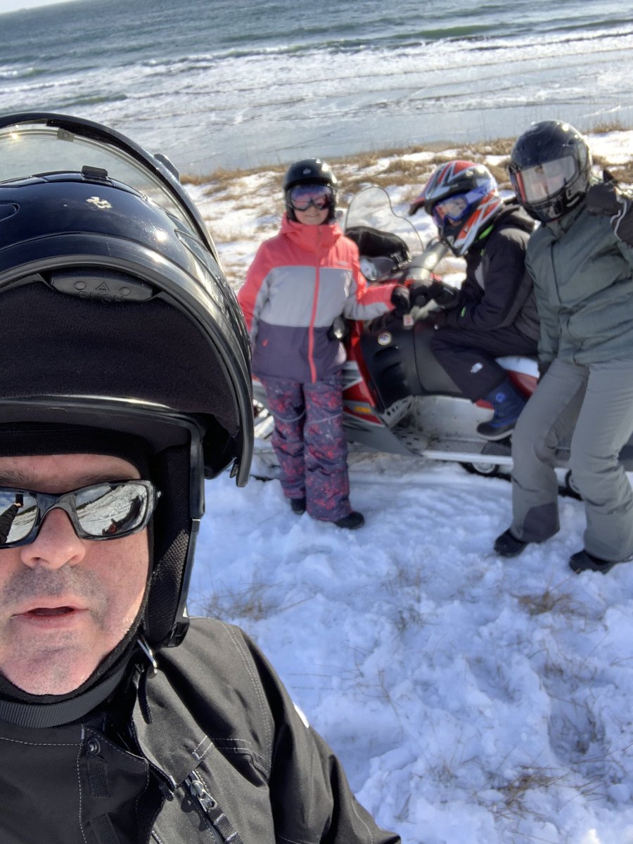 Peeweehockeymom's tweet photo. A lovely day enjoying the snow!! #pointlance #snowmaggedon2020 #skidooingisfun https://t.co/5m6DEtlljo