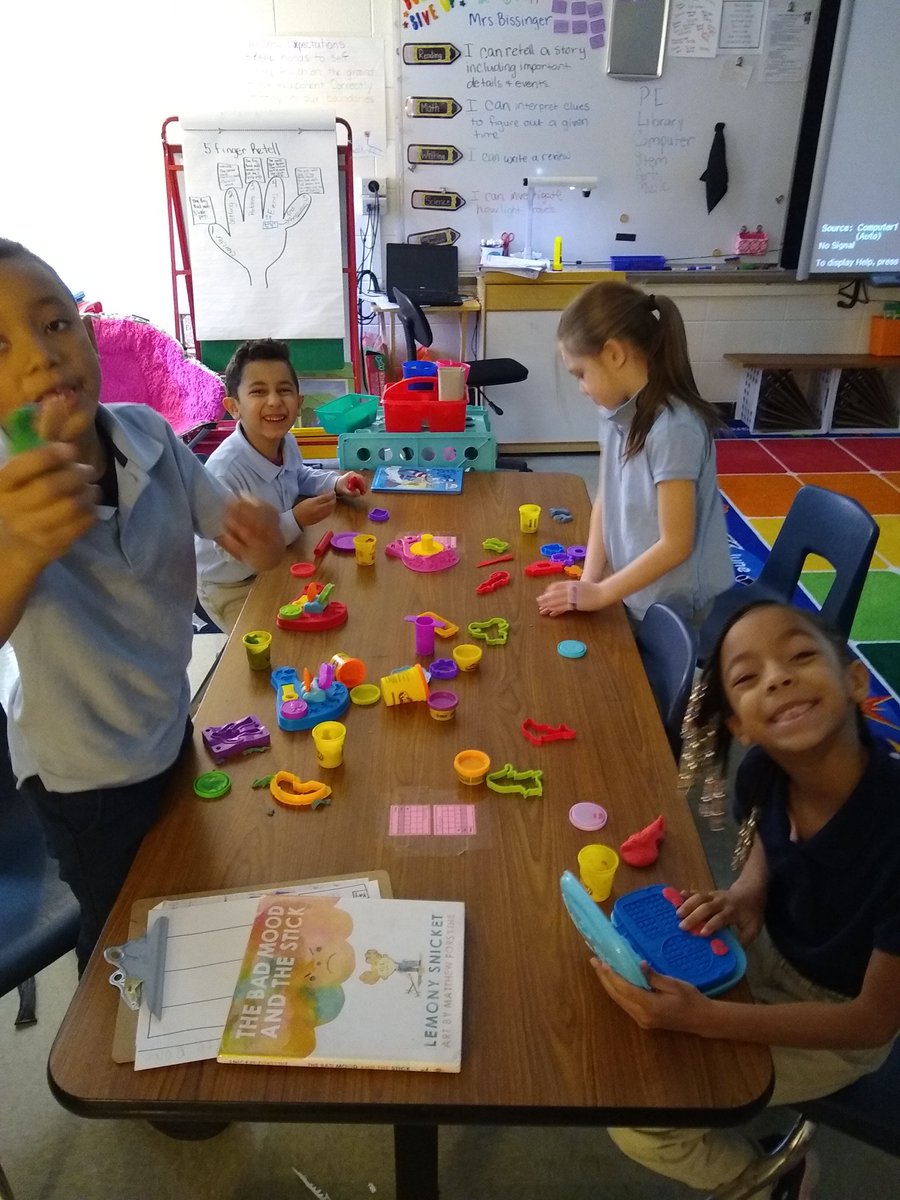 erinpar82's tweet photo. Playdough party for earning all of our brownie points! #PricePRIDE #thepriceway #celebratesuccess @PriceOwls @1stGrade_Price @samanthakyed @MsMathies https://t.co/x75dIbxrTB