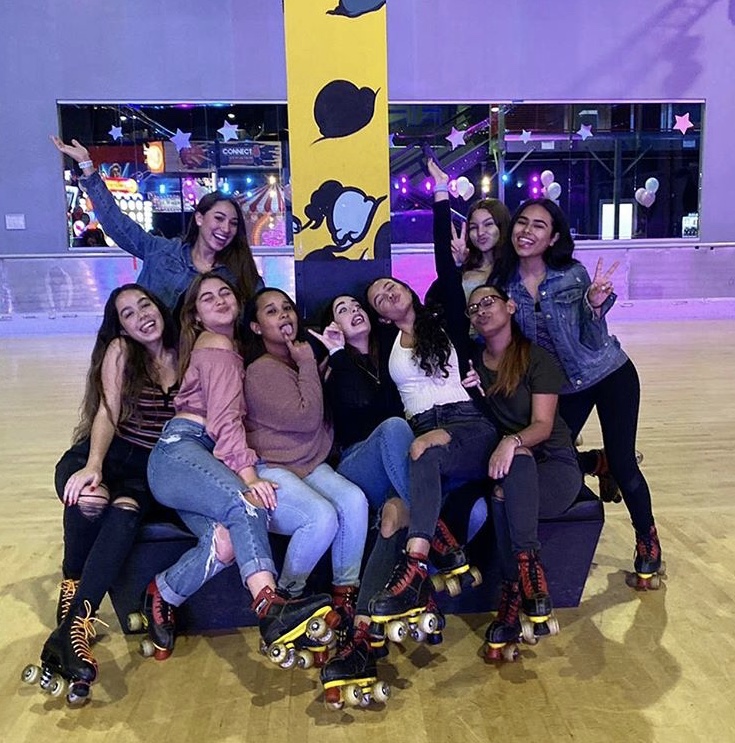 XActionPark's tweet photo. TGIF! Let's get this party started!

#girlsnight #withmygirls #queens #lovinglife #girlsjustwannahavefun #soflolivin #livinglarge #rollerskatingparty #rollerskatinginflorida [📸by @amy-cuban ] https://t.co/Ng5AfQ46TX