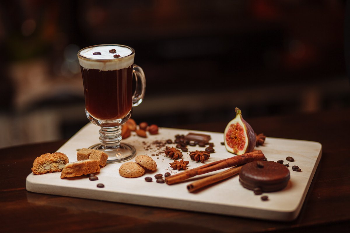 For the US contingent, January 25th is #NationalIrishCoffeeDay (yes, there's such a thing - 'Tuesday' in Ireland). 

               ☘️ ☘️ ☘️                       

≻ Get the original recipe &amp; discover the intriguing history behind this gift to humanity @ irishbuzz.com/irish-drinks/i…