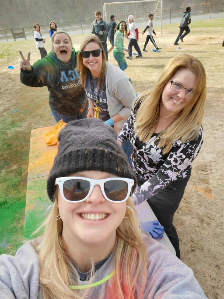 IredellPanther's tweet photo. Work hard, play hard. Our color run created more middle school memories for our students. @IredellPanther @NobleEduInit @CSUSAhq @CSUSAJonHage https://t.co/NbZYQjMq7I