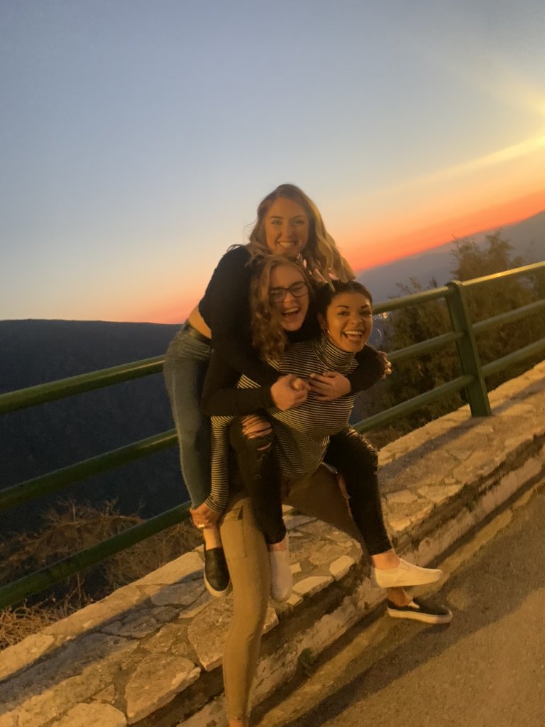 DrewDobney's tweet photo. ❤️🇬🇷🌄 https://t.co/70p97Pi78q