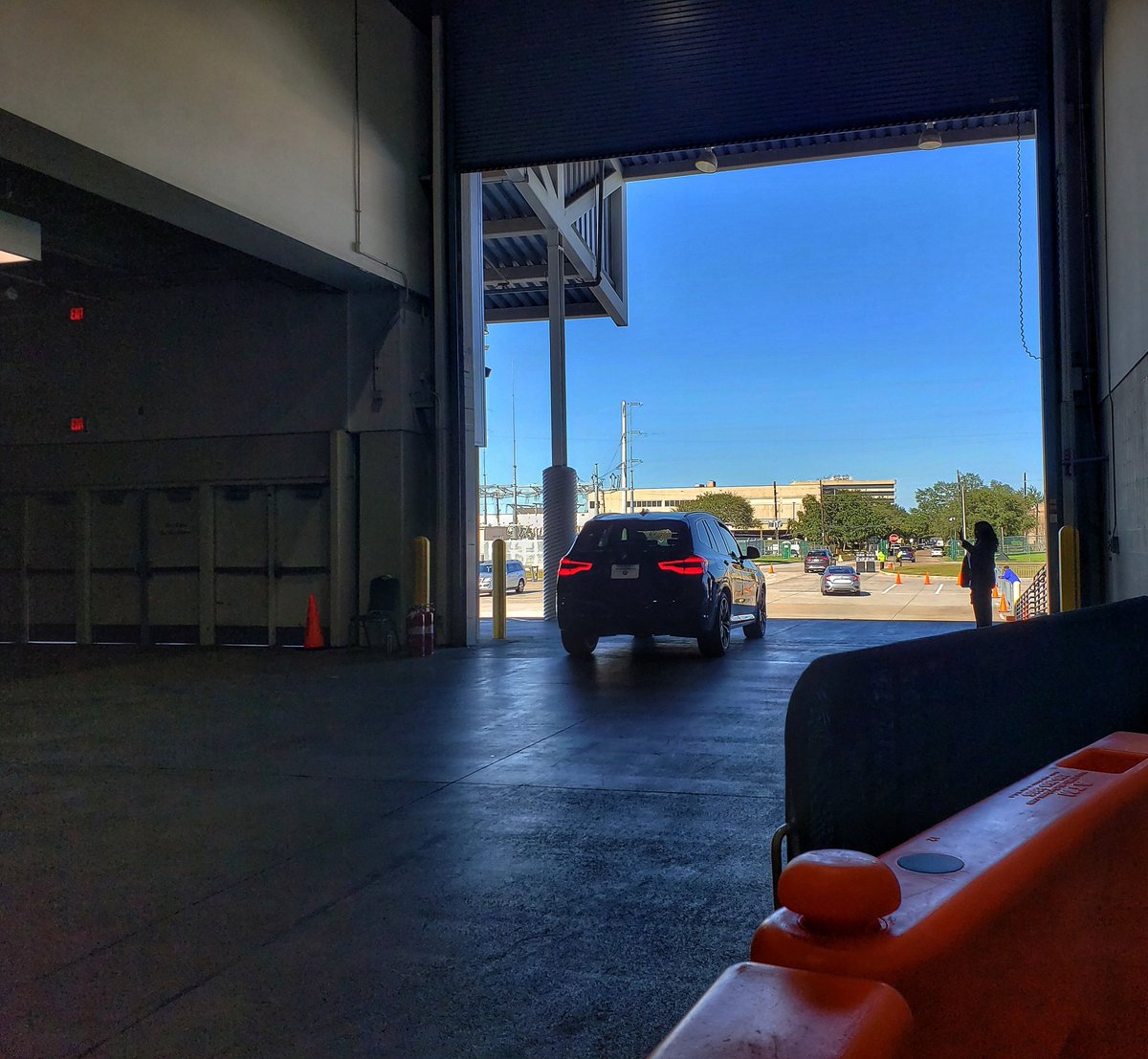 HoustonAutoShow's tweet photo. Curious about the BMW vehicles? Take them for a spin with Ride and Drive at the Houston Auto Show! 🚘🌟
#houstonautoshow #nrgcenter #nrgpark #houston #bmw #rideanddrive https://t.co/Tk9tviQPm8