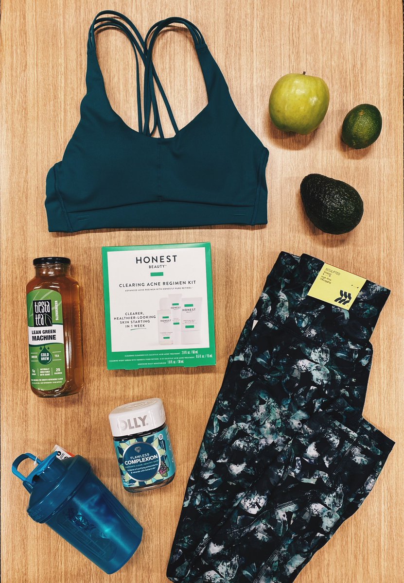 Partnered with <a href="/b_1286/">b</a> and her style team to learn about #allinmotion and to teach them how to #buildthebasket throughout the store.🤸🍏🥦🥑 #bravocado @T1286V <a href="/FBDir_Mbanks/">Maceo Banks</a> <a href="/veramay11/">April Bengert</a> @hasty_sarah28 <a href="/CT1286/">CharityT1286</a> <a href="/Target_David/">David Williams</a>