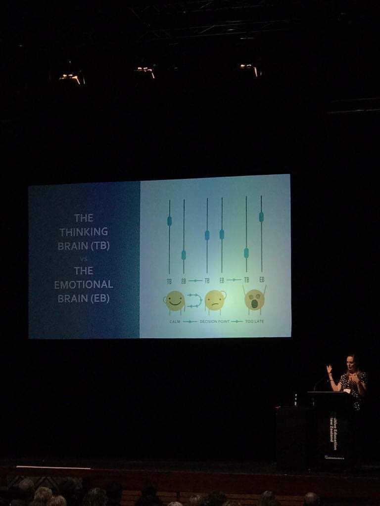 Sarah Forward tweet media