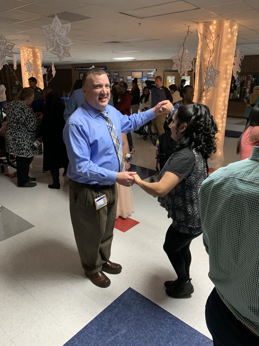 Sarah Weaver tweet media