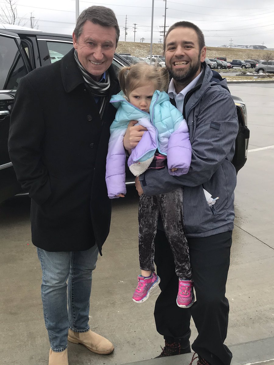 lingding7's tweet photo. One day she will think this is cool. Lol. First time skating. Thank you @StLouisBlues @WayneGretzky @JayMay32  #NHLAllstargame https://t.co/YBQTqW8MTY
