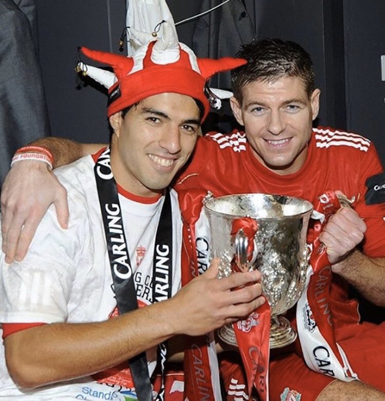 Happy birthday Luís Suárez pic wid u and stevie g winning carling cup 