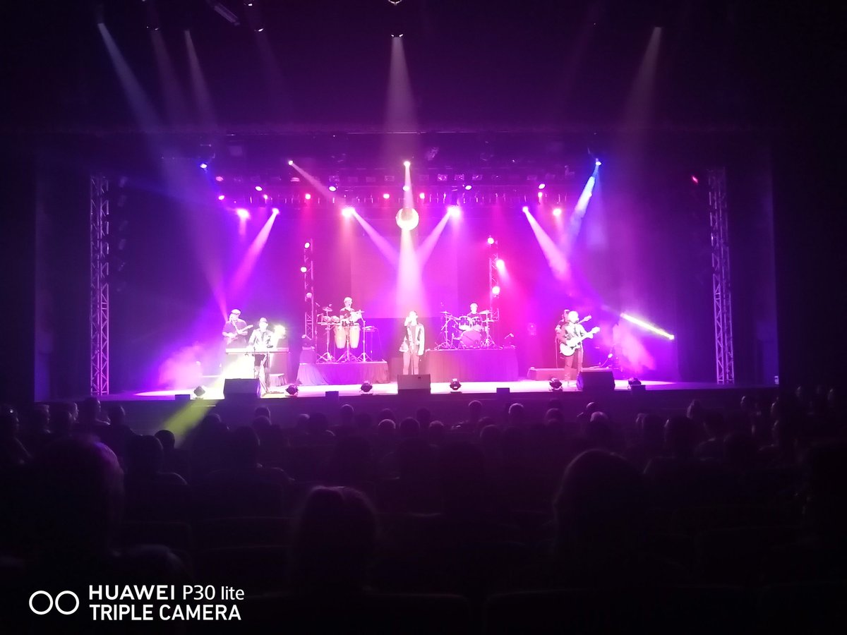 1RADEBE_'s tweet photo. What an incredible show @EmperorsPalace, Theatre of Marcellus #BeeGeesShow #BeeGees #BeeGeesWithJoziStyle 👏 https://t.co/fEO6pfIfnq