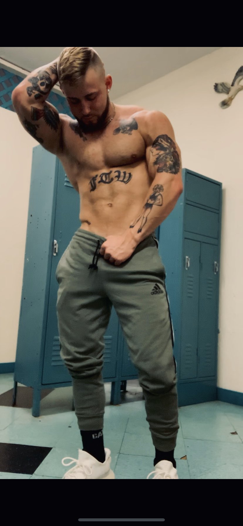Check out this fresh face!! @bones_ronnie...he’s got an OnlyFans...and muscles...and tatts...and plenty