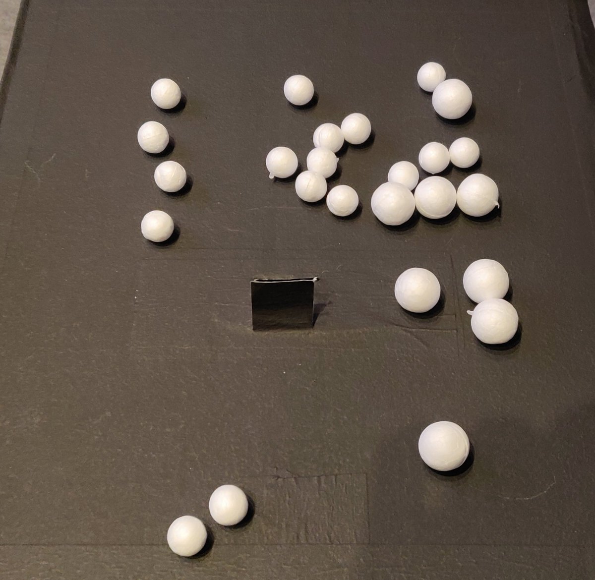 CyD_FLL's tweet image. Baloreetako kubo magikoa eraikitzen! Zer izango da? @Innobasque #FLLEuskadi #muchomasquerobots @deusto @IngDeusto