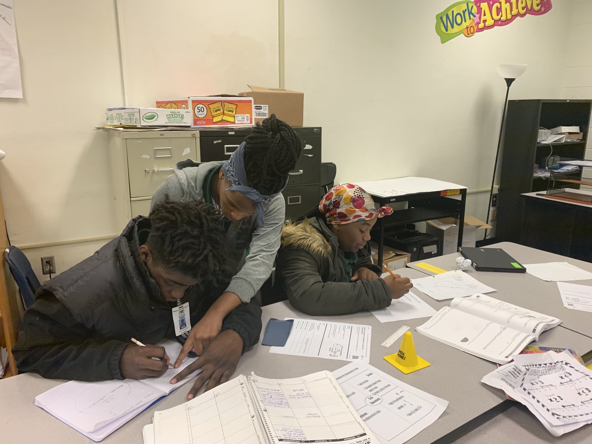 PlaquemineHigh's tweet photo. Ms. Holmes’ 7th grade “Student Teachers” for the day did an Exceptional job helping their classmates understand circumference!  
#PHS #7thgraders #proudeducator #exceptionalkids
#BelieveInPHS #IPSBproud #BeCourageous https://t.co/B2Ab8ATUr0