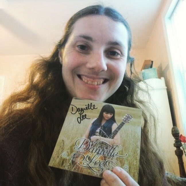 DanLeeMusic's tweet photo. More signed CDs have arrived to their new listeners!! Thank you all for your support and I hope you enjoy your extra surprise! DM me if you want a signed CD! #supportsongwriters #femaleartist #nashville https://t.co/9lAeQEDjfI