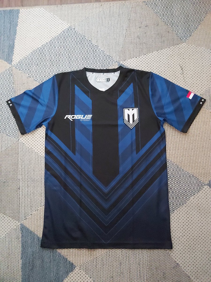 MystMilitia_'s tweet image. Look what came in the mail today! 📦

Get yours today at:
🛒: getpryde.com/myst/

#IntoTheMyst