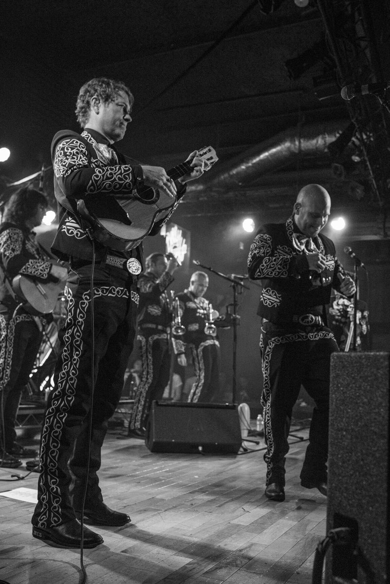 Mariachi El Bronx / The Bronx tweet media