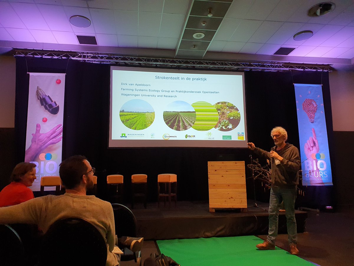 stel_juventia's tweet photo. #Stripcropping and #Pixelfarming workshops at the Bio-beurs 2020! Researchers, farmers, robotic engineers and more came together to share knowledge and experiences in the context of Holland national organic fair. #inspired #biologisch #scienceandpractice
@talisbosma @fse_wur https://t.co/KpvppJRg2M