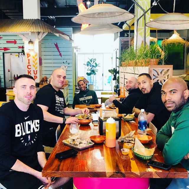 Uh oh, the <a href="/WisconsinHerd/">Wisconsin Herd</a> discovered the secret of the #snaptaco power up! Gonna need to cheer extra hard tonight for our <a href="/GLeagueWarriors/">Santa Cruz Warriors</a>! 🏀🏀🏀

#santacruzbasketball #eattacosbehappy #tacosforhumans #santacruz #🌮