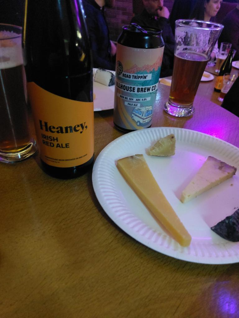 Conork42's tweet photo. @atthewinerack great way to spend a Friday evening. Tasty beers from @bullhousebeer  Heaney farmhouse and fab cheese from @fancycheeseco https://t.co/aGt8Eiuayk