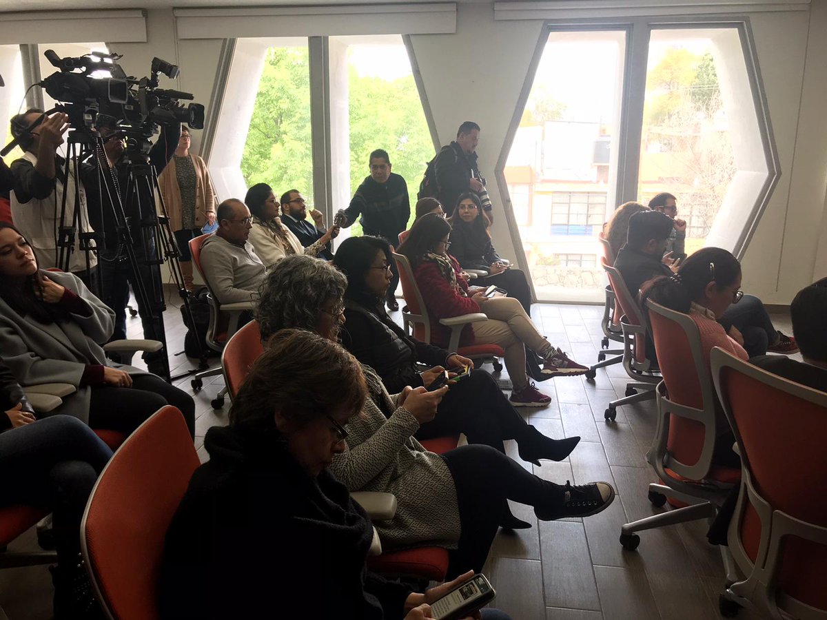 inddhhuy's tweet photo. #AHORA en México la Presidenta @mariana_blengio  firma convenio marco de colaboración entre la #INDDHH y la @CDHDF, nacido de un vínculo de solidaridad y la necesidad de una América Latina más justa y social.
Sigue #envivo la jornada aquí : https://t.co/8xkmXSMrYb https://t.co/gDcrgmbdDx
