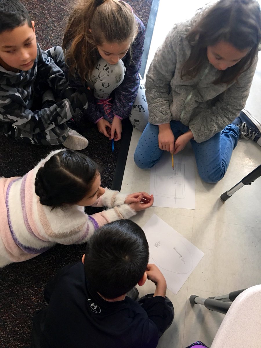MsDischGPE's tweet photo. We have been working to add simple machines to our recess games! Students created and researched their need to knows and then revised their original plans! #GoGPGators https://t.co/uxRK5b3cZp