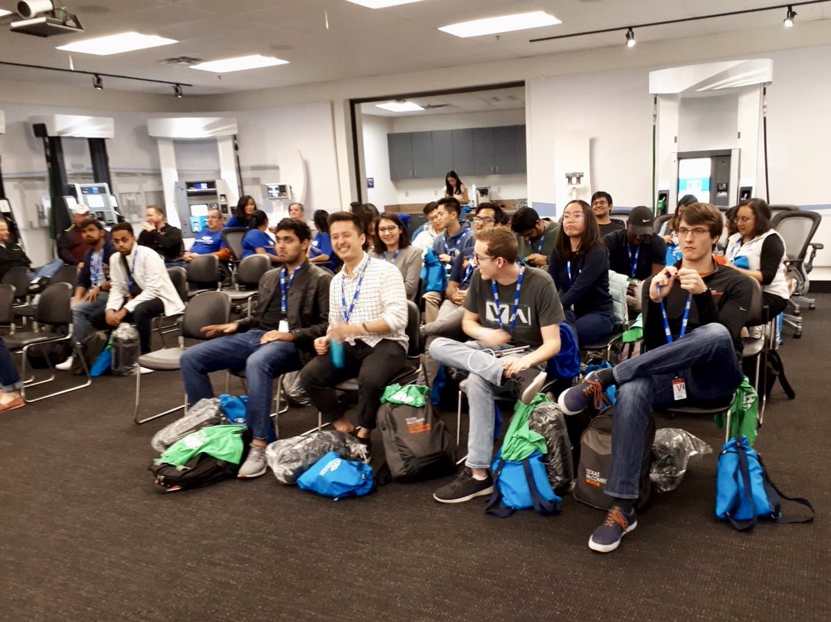 wayne_gaspumps's tweet photo. The students have arrived and the 2020 #DFSHackathon has begun! @TexasMSPrograms @DoverFS @UTexasMcCombs #waynefuelingsystems #txms #whymccombs #doverfuelingsolutions https://t.co/wRgriGv6lm