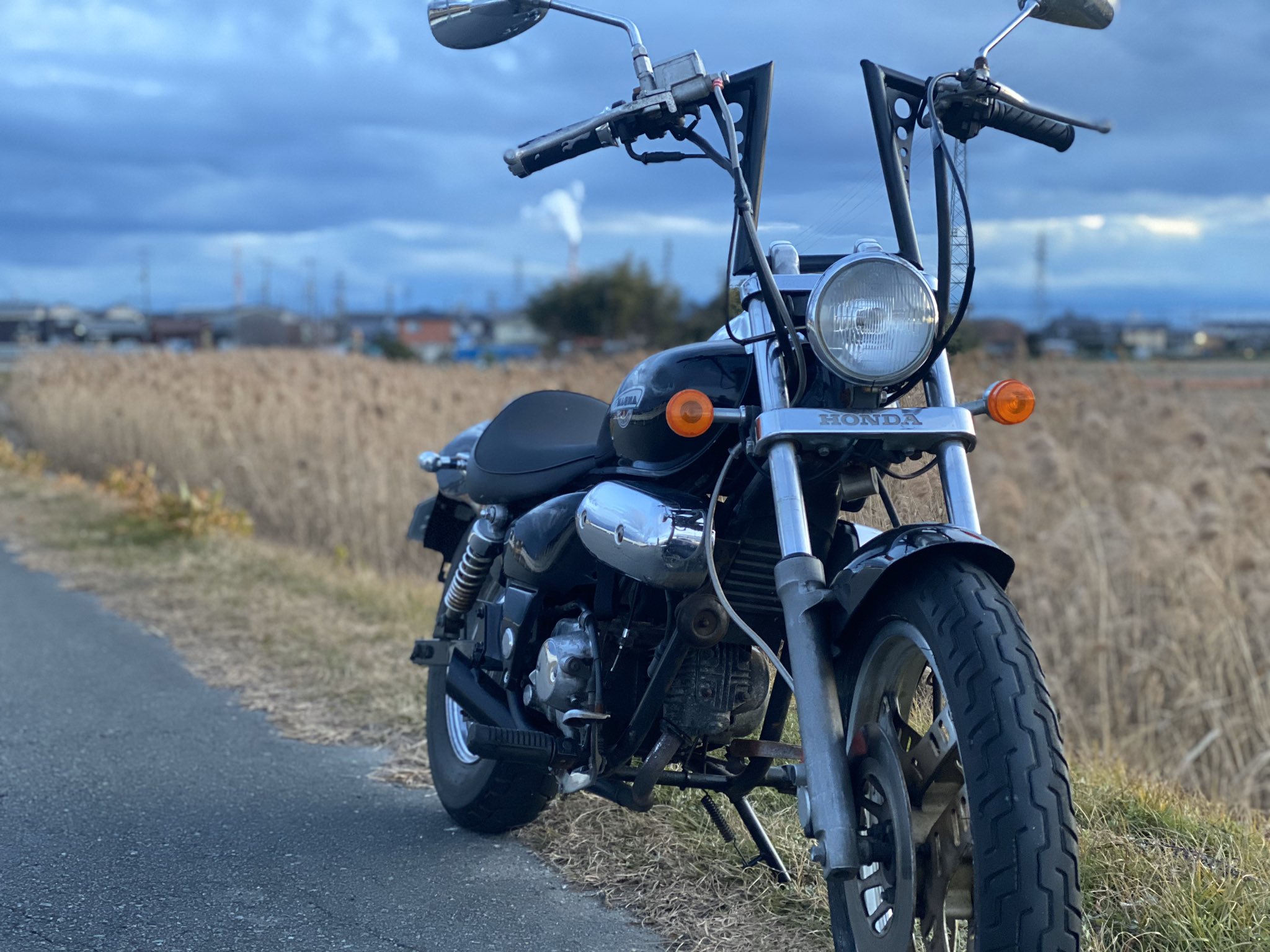 琉生 マグナ50 バイク垢作りました マグナ50乗り バイク乗りの方 よろしくです バイク バイク好きと繋がりたい バイク好きな人と繋がりたい マグナ マグナ50 高校生ライダー 原付き アメリカンバイク T Co Kviumjjizs Twitter