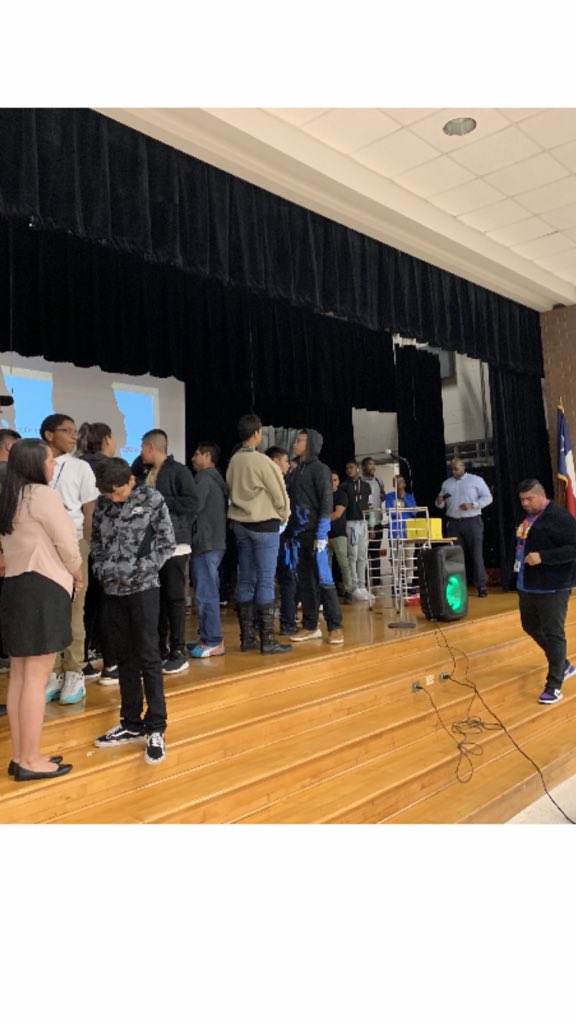 Gus Cesar tweet media