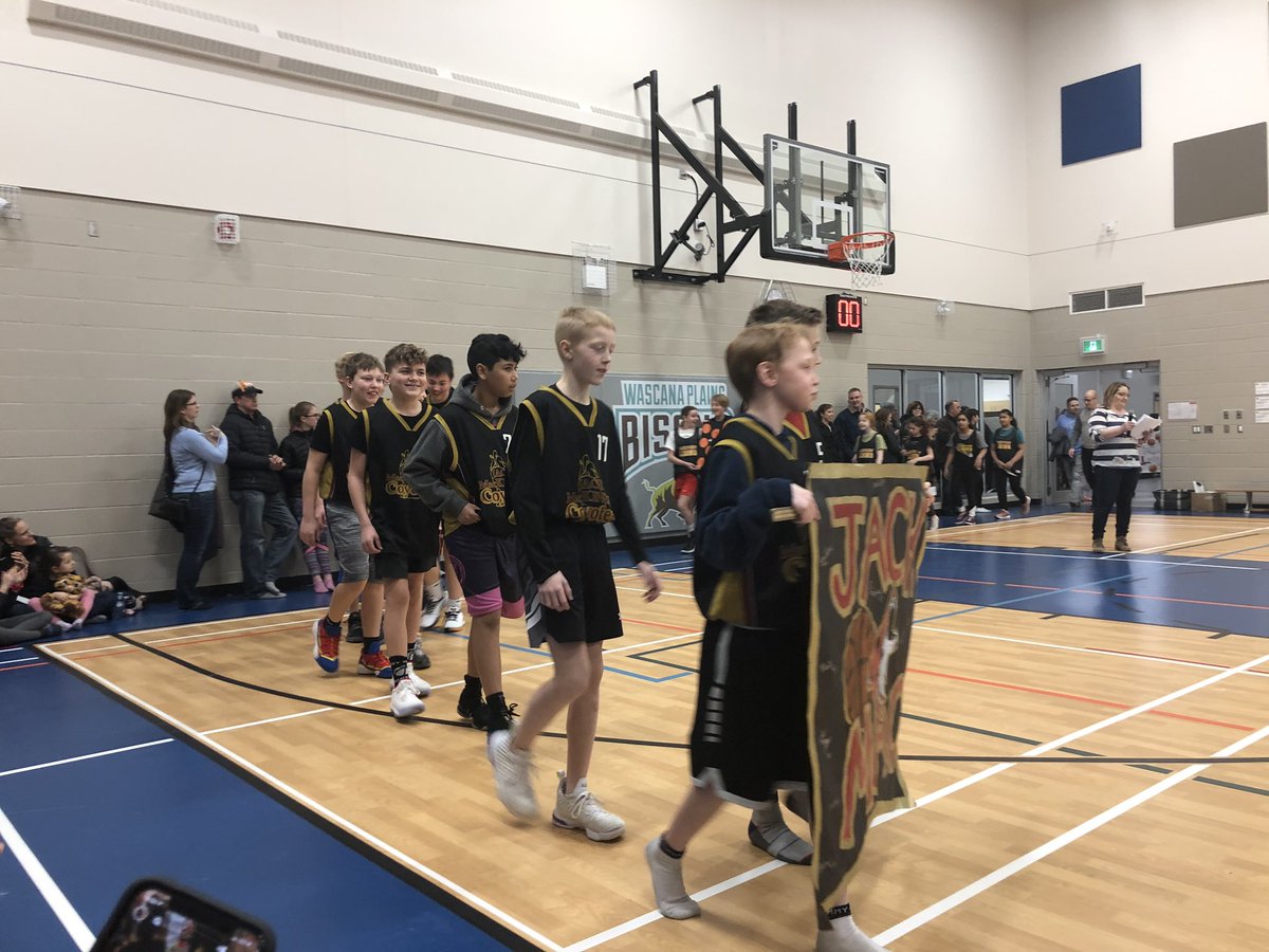 JackMacKenzie_S's tweet photo. Thank you @WascanaPlains for hosting #basketballbeat this weekend! A great tournament with a great history! @RegPublicSchool https://t.co/diD9ZfGBPY