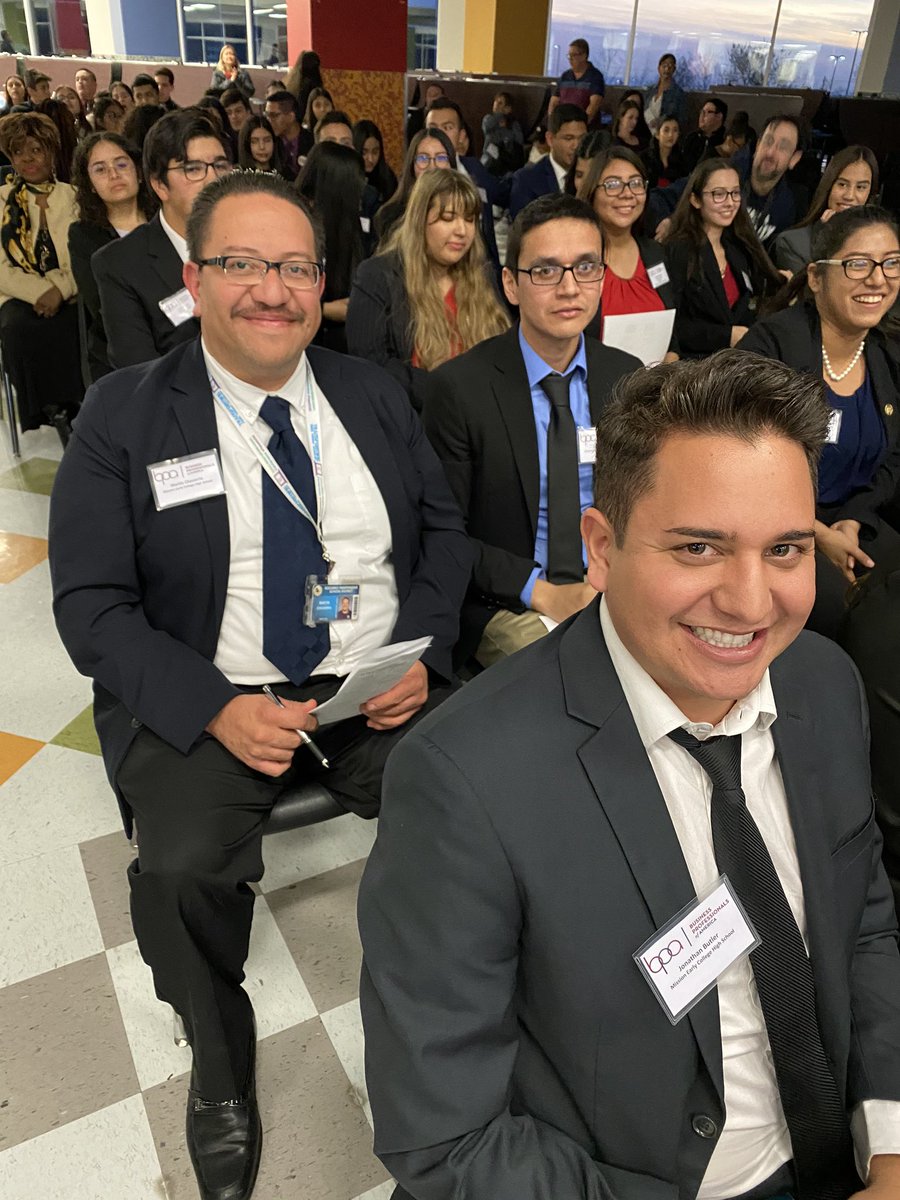 MECollege_HS's tweet photo. I am so proud of all our MECHS BPA competitors. Our students received countless awards this evening due to their weeks of hard work. Great job students and sponsors! #PhoenixFamily #FirstandBest #TeamSISD @missionechs @BPAMECHS https://t.co/4G5weE4PpT