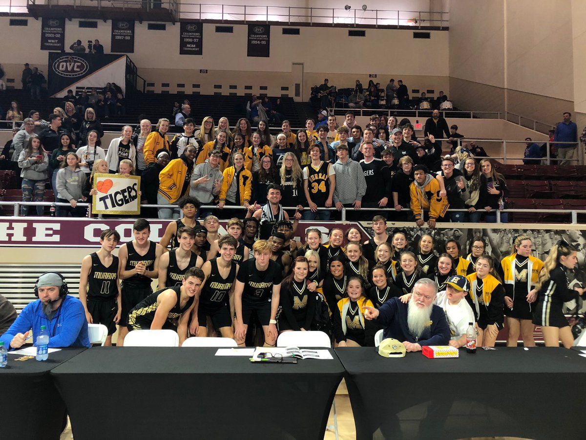 murrhidawg's tweet photo. Great job to our boys tonight! Game day tomorrow @ 6. Everyone show up for the semifinals⚫️🟡 https://t.co/TDvdzKpnhn