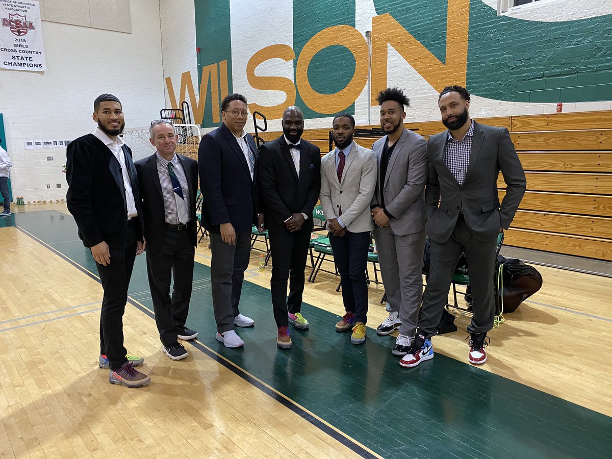 Coaches vs Cancer Suits &amp; Sneaker Awareness Week 👔👟 #SeniorNight #coachesvscancer