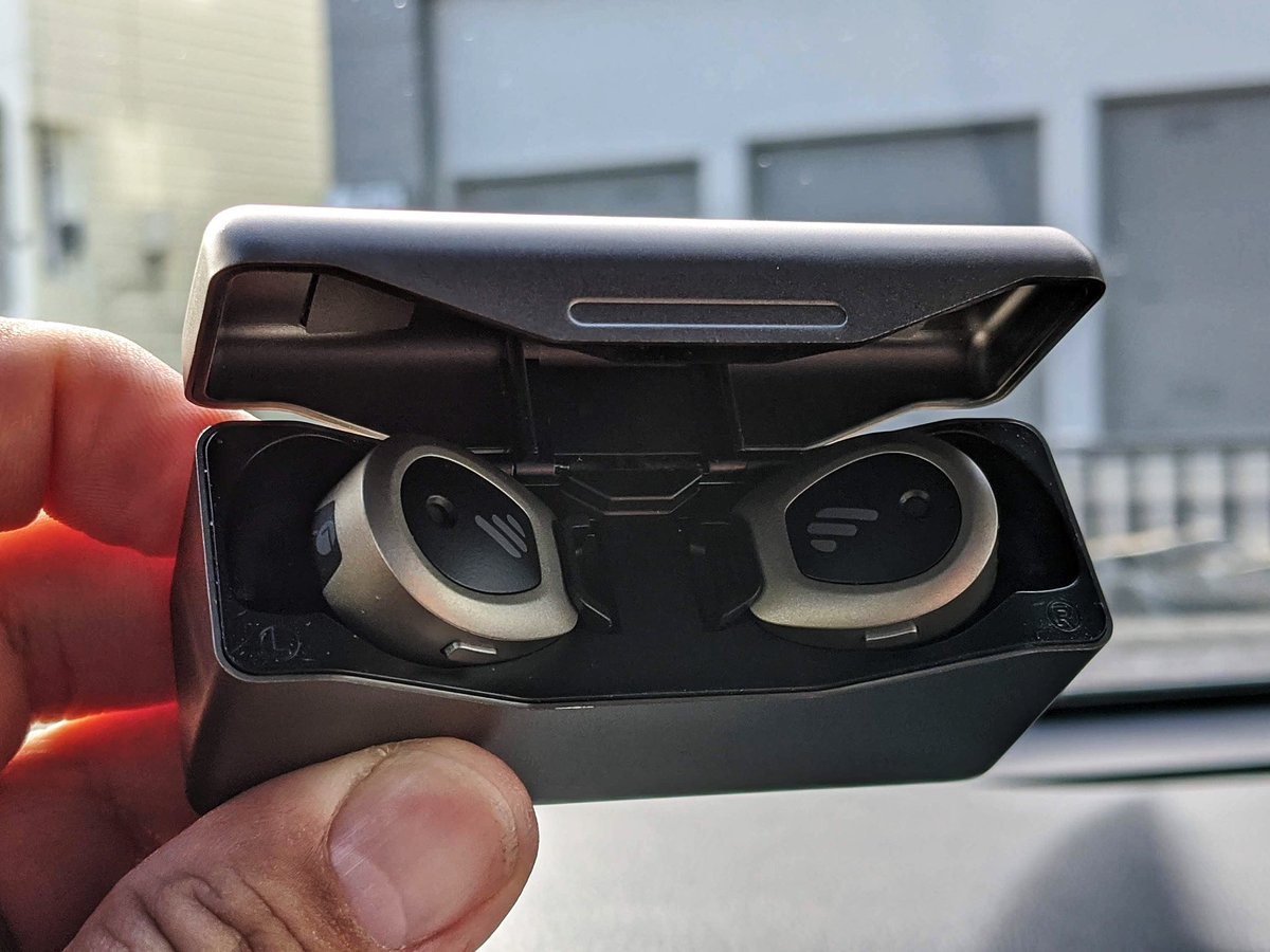 ELJefeReviews's tweet image. I’m street testing these bad boys today! @Edifier_Global TWS NB. I’ll share a pic of the rest of my TWS collection later tonight. It’s.....out of hand. I’m know @OfficialGamesky knows how I feel. 😂