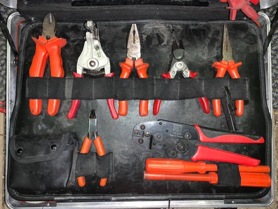 EngineerLondon's tweet image. Been sorting out the kit. You can’t fix sick patients without the right equipment... #JobThatCantWait ⚡️