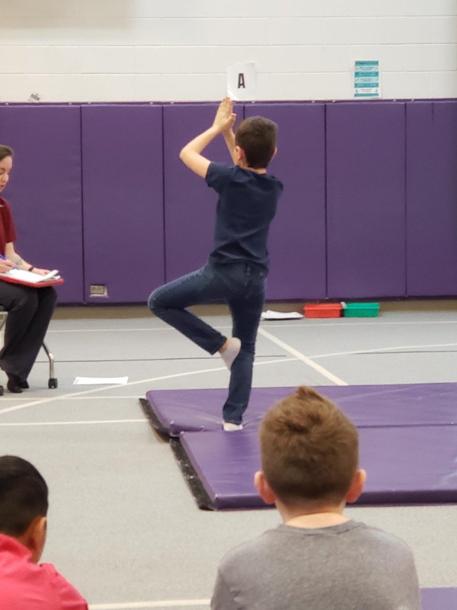 JeffcoELD's tweet photo. Mrs. Heise's P.E. students workin hard on their gymnastics routines!!  Very impressive! #peckrams https://t.co/fR1R1KLNSF