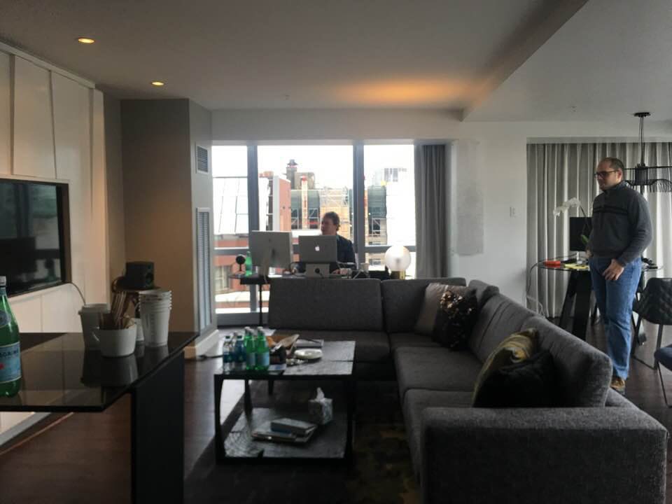 twopoint0tv's tweet image. We collaborate with clients all over the country and want to highlight their amazing work ✨ Here's our team onsite in Boston with #KeithOlwell working on a recent project 🏙 Wherever you are, that's where we are.
•
•
•
#twopoint0 #whereistwopoint0 #boston #coworking #remote