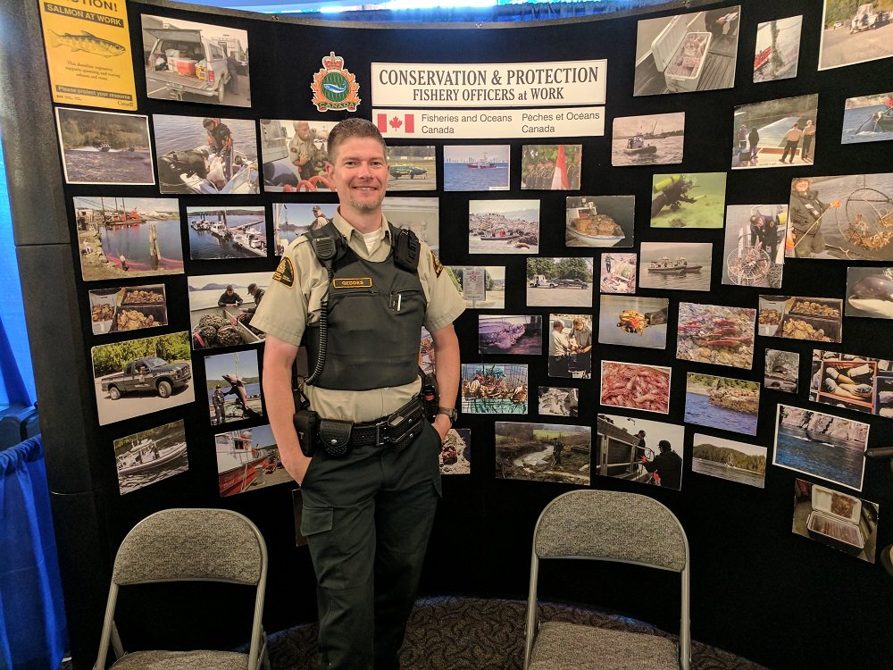 DFO_Pacific's tweet photo. You’ll see us at @SeattleBoatShow today until Feb 1! Drop by our booth, say hi to our fishery officers and get all the information you need about #fishingrules in #BC, including marine mammal regulations. https://t.co/ysba947G7G https://t.co/Klk2llBynu