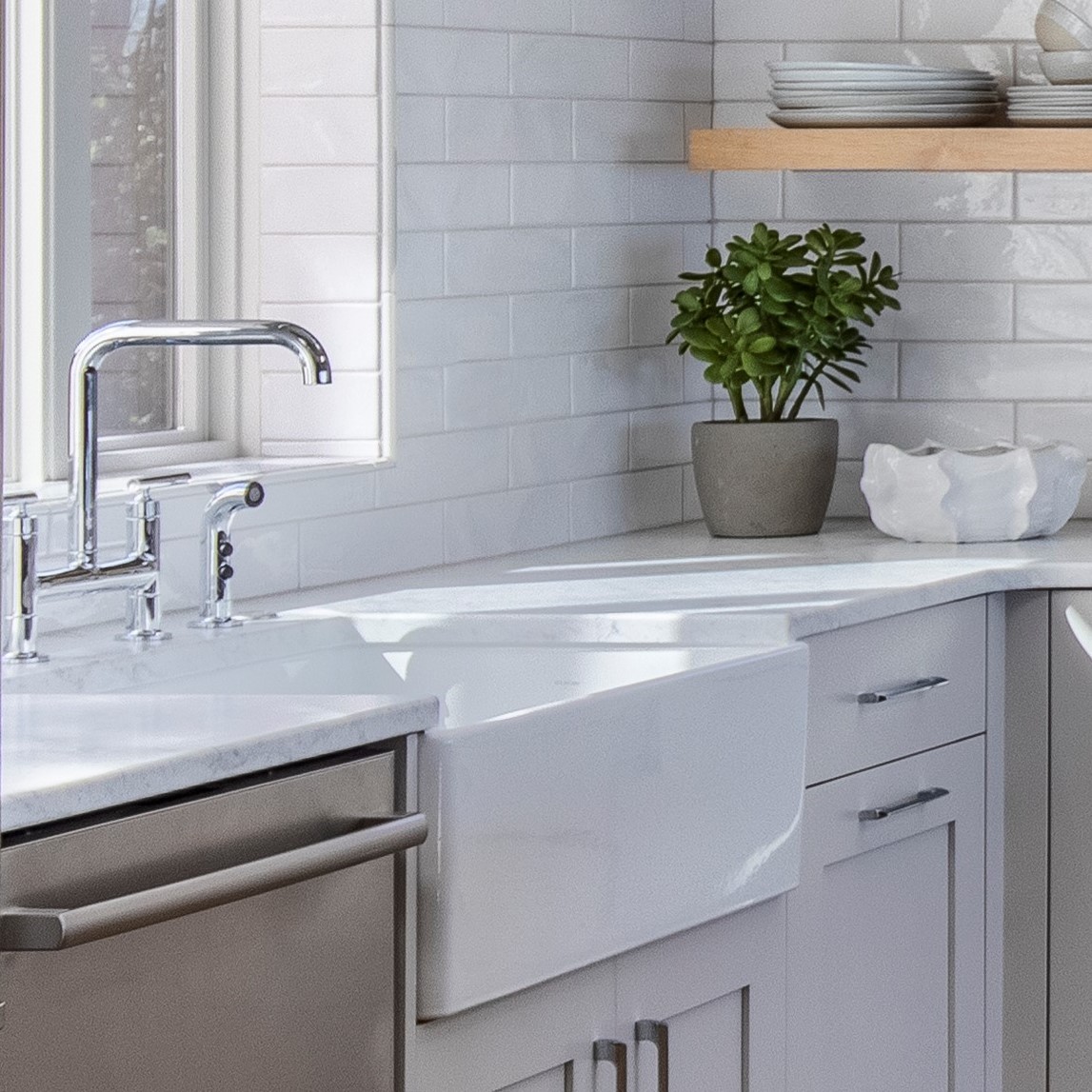 remodelSalem's tweet photo. An apron sink is easy on your back because there is no counter top between you and the edge of the sink. This means you don't have to lean over a ledge to reach inside the sink. Besides that, apron sinks are just so very beautiful! https://t.co/CfCCOvhrzW