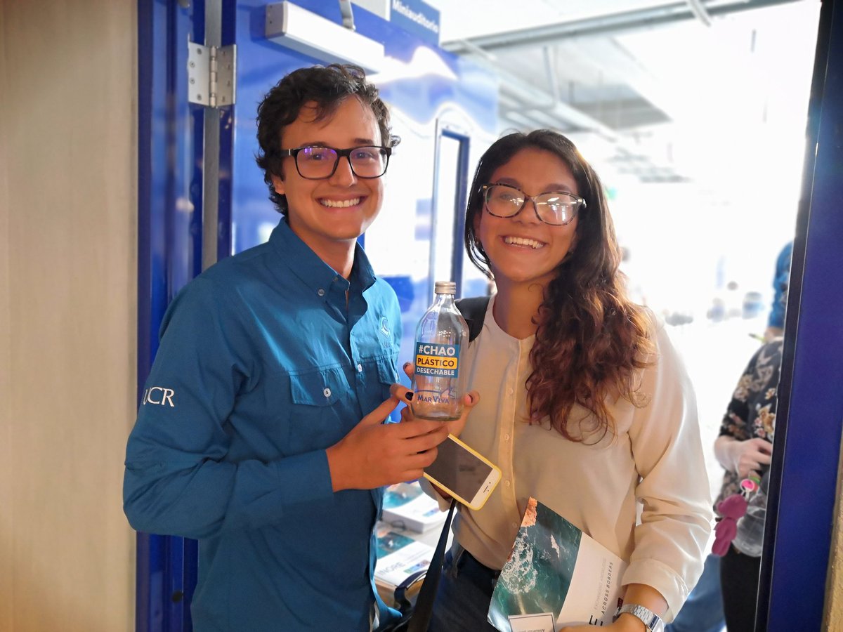 All participants in the WEC-Sim Training Course got a <a href="/Marvivacr/">MarViva CR</a> #chaoplastico bottle. PAMEC 2020 with the commitment of being a bandera azul ecológica event.