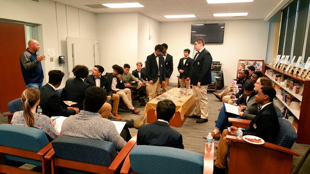 VECVikings's tweet photo. WELCOME TO THE "VEC"!
Thank you Coach Hodge, Coach Mullins and Principal Jones @SHSvikings for stopping by Viking Early College to meet and greet the @SchoolDistrict7 early college VIKINGS"! @RwbookerRussell #STUDENTathletes
#DegreeGoals #ProudVIKINGS
#OurD7EarlyCollegeStory https://t.co/i2vpU9p1xT