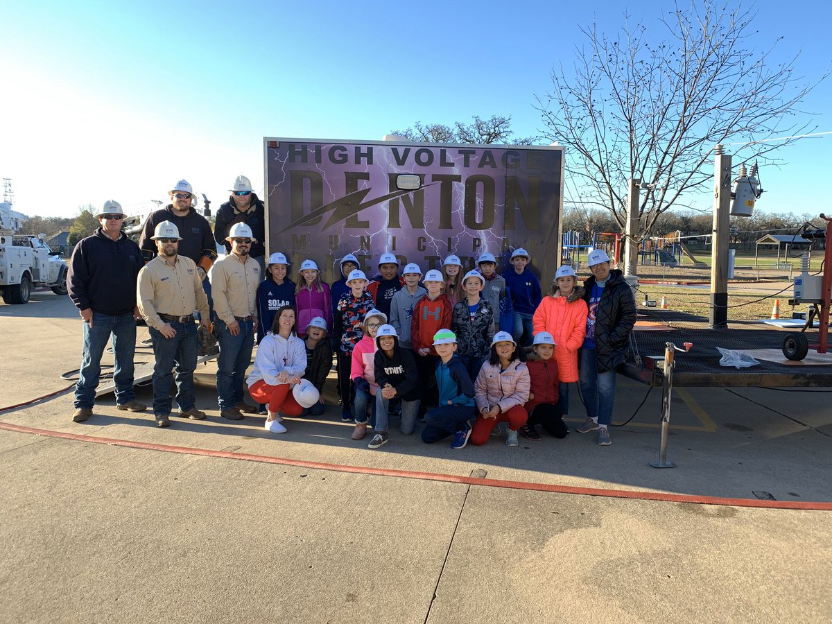 SamHouston1982's tweet photo. College and Career Week was a great success. The presentation by Denton Municipal Electric was super fun for our 4th graders.  Students also heard from an Aerospace Engineer and a Fireman. Thanks again to all the parents who presented this week!#TexansLearning https://t.co/lfN216n1cS