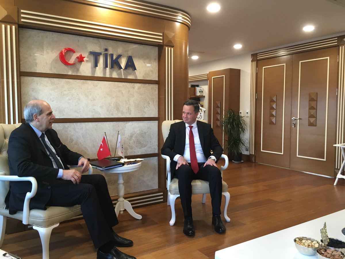 Çevik Masa Sandalye