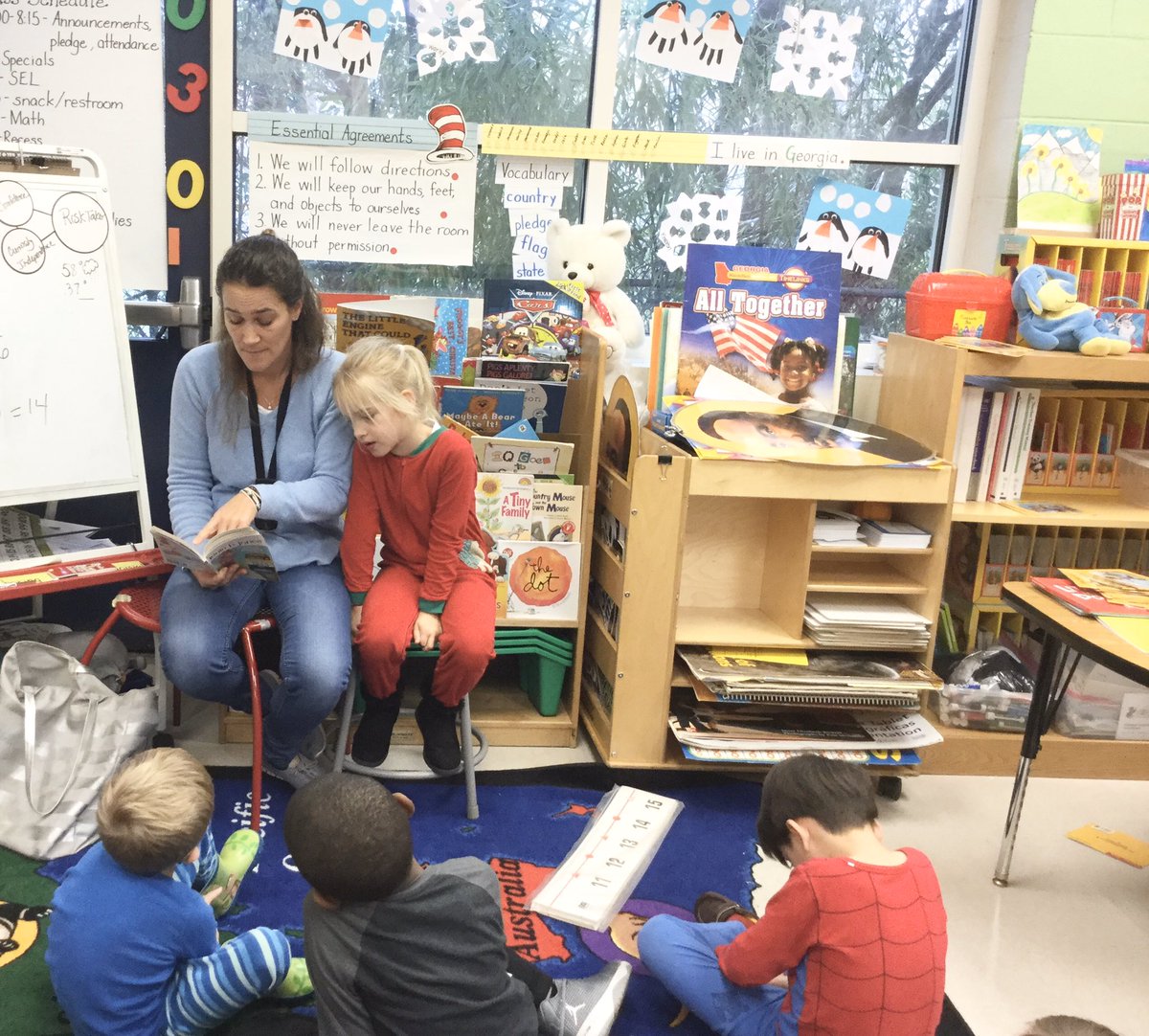 Our Read-A-Thon Fundraiser started today. We enjoyed reading books, and being read to also. This weekend, we made a promise to read for 45 minutes! <a href="/EmilyBoatright/">Emily Boatright</a> <a href="/pointsbyPortee/">Deyvi Portee</a> @ptyut1999 @APS_SmithAP @msjenniferbarry <a href="/APS_SarahSmith/">SarahSmithElementary</a>