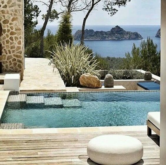 fortunebuilders's tweet photo. We've been talking around the office about our vacation plans for 2020! A lot of us are going to the Caribbean, Miami, and Portland. Where are our fellow #FortuneBuilders traveling to? https://t.co/yUVr0PEh2e